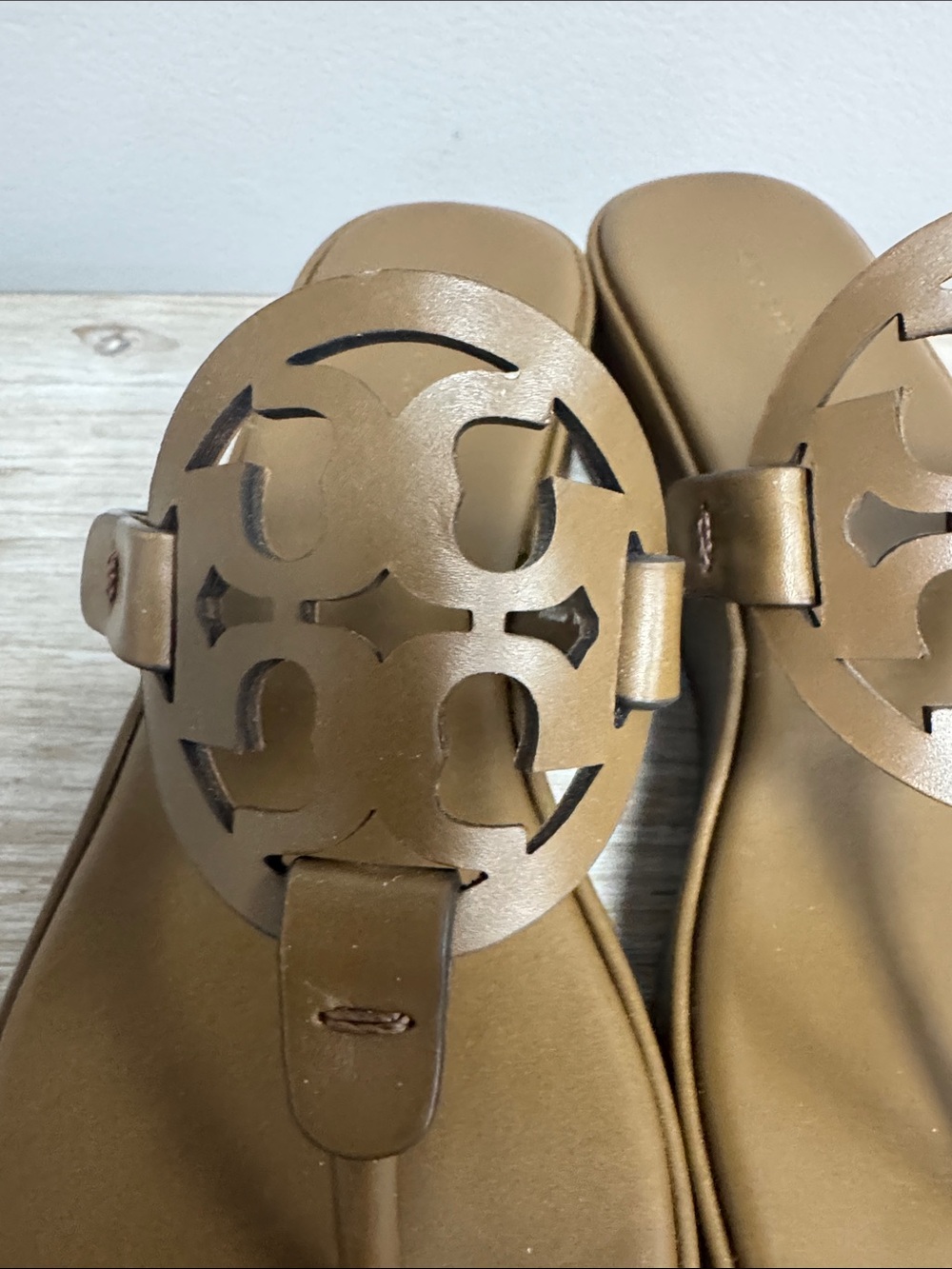 Tory Burch wedge Miller sandal size 8 - Picture 3 of 7